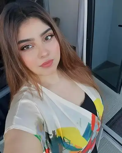 Mandu Escort
